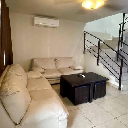 Altabrisa Residencial Villa Monterrey Exterior foto